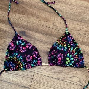 ☀️ 4/$25 Bikini Top